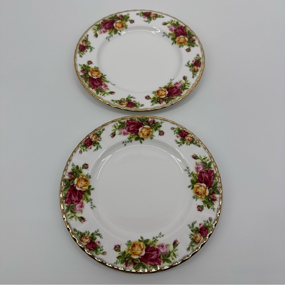 Royal Albert NWT Old Country Roses Salad Plate Set of 2